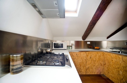 Santa Croce Apartment | Rialto - Light and Panoramic Penthouse in the heart of Venice