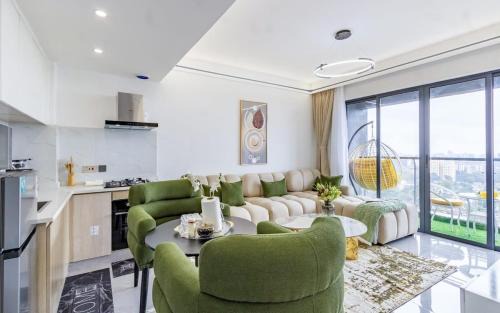 Kilimani Apartment | Riara One, Heated Pool, Gym, Parking, and Balcony