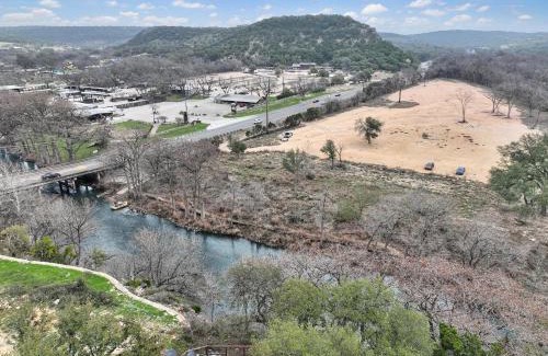 Canyon Lake House | Rick's River Haus