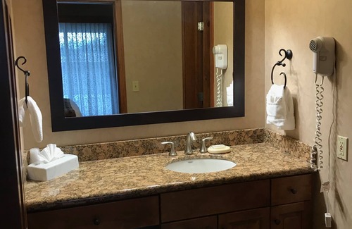 Tahoe Village Resort | Ridge Tahoe Resort 2A, 2 master suites