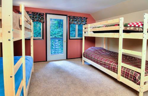 Leavenworth House | Ridge View Retreat - 3 Bed 2 Bath Vacation home in Lake Wenatchee