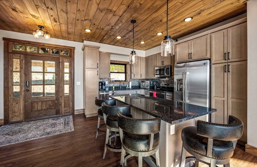 Sevierville Cabin | Ridgetop Fall Retreat | Theater, Pool + Hot tub