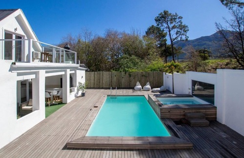 Bantry Bay Villa | Riebeeck Villa - 5 min walk to Franschhoek Central
