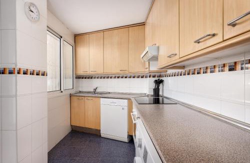 Buenas Noches Apartment | Right on the beach - 4BR Seaview