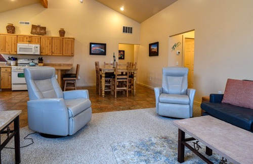 Moab South Valley House | Rim Village V2
