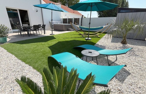 Saint-Hilaire-de-Riez House | Rincon del Mar - House with spa and hammocks, just 8 minutes from the sea