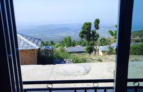 Sidhpur Bed & Breakfast | Rising star inn