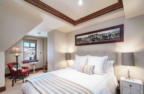 Avon Hotel | Ritz-Carlton Bachelor Gulch Bluebird Penthouse by Cuvee