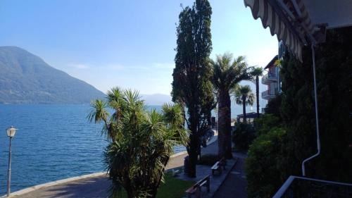 Brissago Apartment | Rivalago - Lake front apartment on Lake Promenade