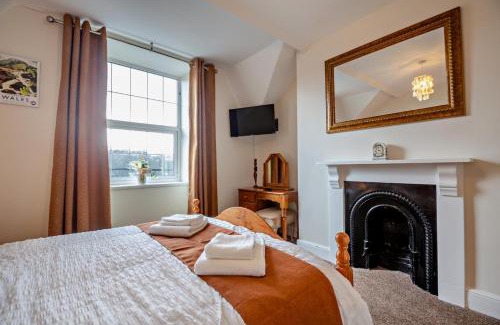 Llanbedr Apartment | River Artro Townhouse