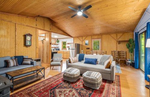 Great Cacapon House | River Cabin w Great Views, Screened Porch & Fire Pit