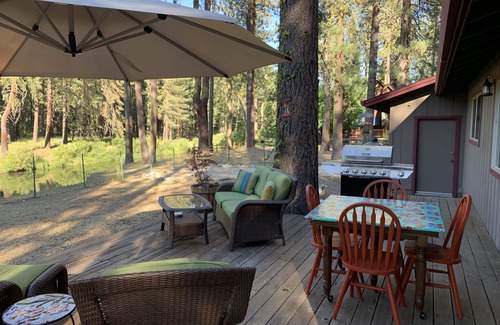 Plumas Eureka Estates House | River Cabin with Stunning Views and EV Charger