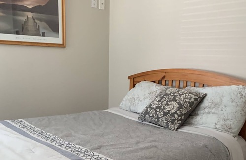 Port Alberni House | River front retreat