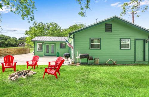 New Braunfels House | River Getaway