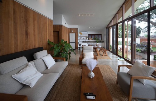Bang Len Villa | River house for relaxation and remote work station