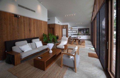 Bang Len Villa | River house for relaxation and remote work station