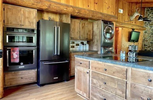 Cody House | River Lane Retreat- nestled in the Beartooth mountains off the Chief Joseph Scenic Byway!