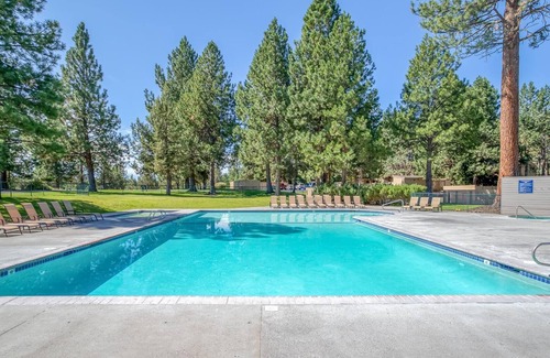 Century West Condo | River Ridge 425a