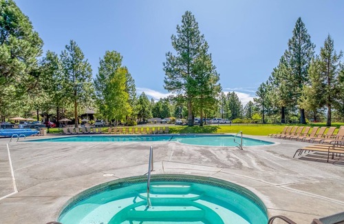 Century West Condo | River Ridge 429 AB