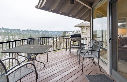 Century West Condo | River Ridge 429 AB