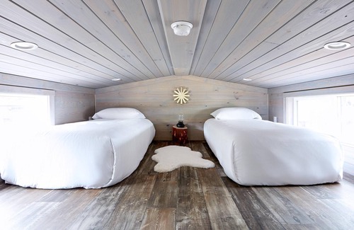 Arden Ski Chalet | River View Bunk Cabin