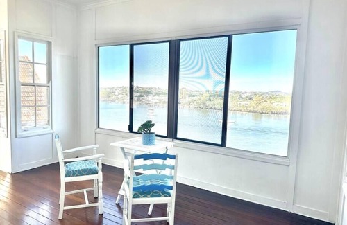 Hamilton Apartment | River view two bedroom Hamilton