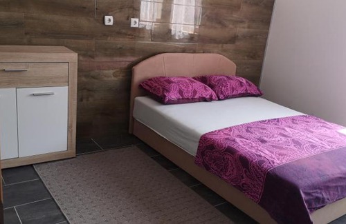 Novi Grad Apartment | River Villa
