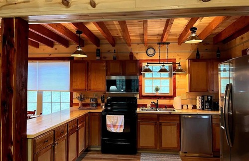Luzerne Cabin | Riverfront Cabin: The Cozy Southern Brook Trout Lodge