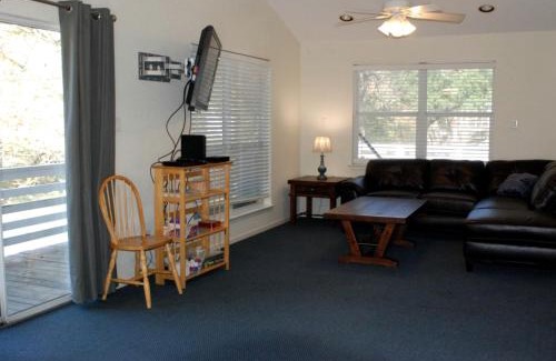 New Braunfels House | Riverfront Cabin Rental near Canyon Lake in New Braunfels, Texas