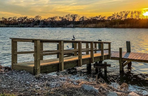 Matagorda RV Rental | Riverfront RV Spot #3