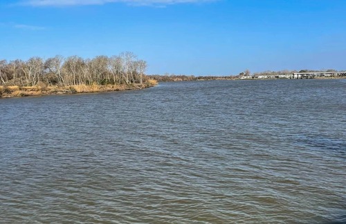 Matagorda RV Rental | Riverfront RV Spot #3