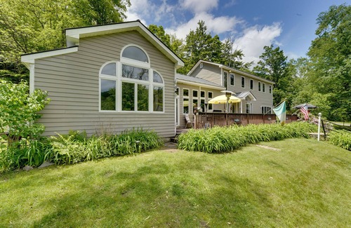 Bridgewater Corners House | Riverfront Vermont Vacation Rental w/Hot Tub