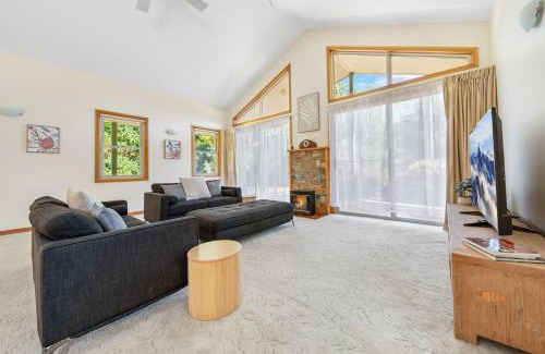 Bright House | Riverside Ave