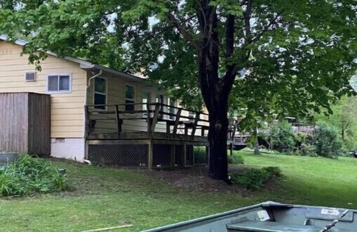 Bellepoint Cottage | Riverside cabin in NRG National Park & Preserve