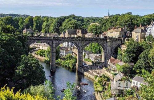 Knaresborough Apartment | Riverside