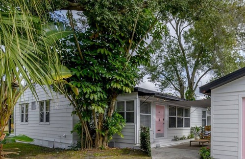 Riverside Heights House | Riverside Heights. Game room. Near Riverwalk area