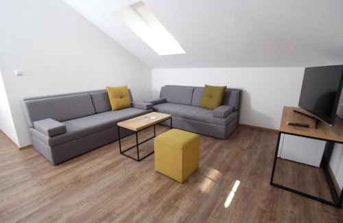 Old Town House | Riverside Residence