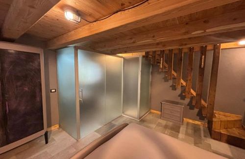 Pontboset House | riverside room Jean