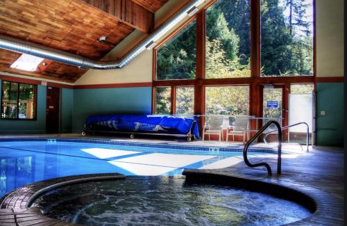 Deming House | Riversong Retreat