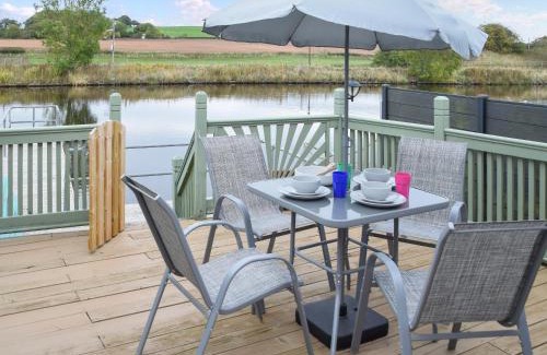 Little Leigh House | Riverview Cottage