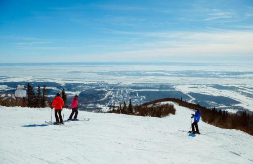 Ste Anne de Beaupre Ski Chalet | Rives de Ste-Anne