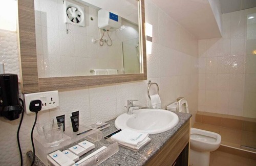 Lagos Hotel | Riviera Suites