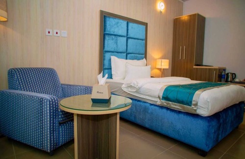 Lagos Hotel | Riviera Suites