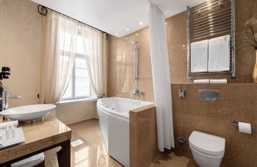 Old Town Hotel | Rixwell Collection Savoy Boutique Hotel