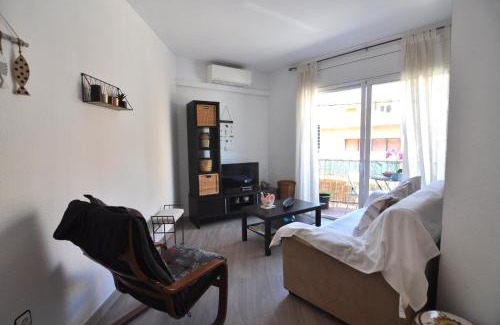 Roses Town Center Apartment | RNET - Plaza 10 Roses Centre