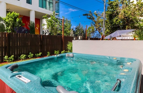 Midtown Apartment | Roami at Bayview Place