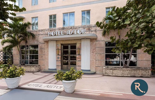Flamingo/Lummus Apartment | Roami at Hotel Astor