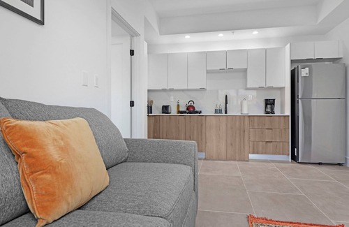 East Little Havana Apartment | Roami at Metro Park