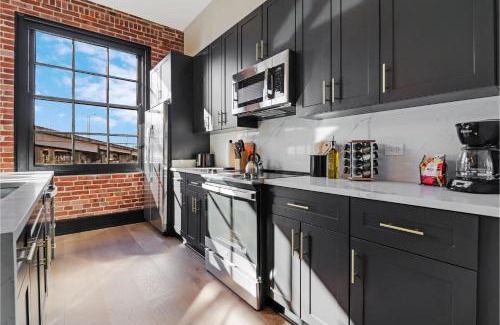 Arts/Warehouse District House | Roami at The Lola Near French Qtr #29