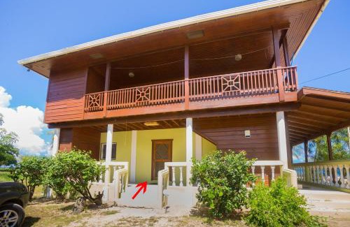 Antoneys Cay Apartment | Roatan Ocean View - ground floor apts